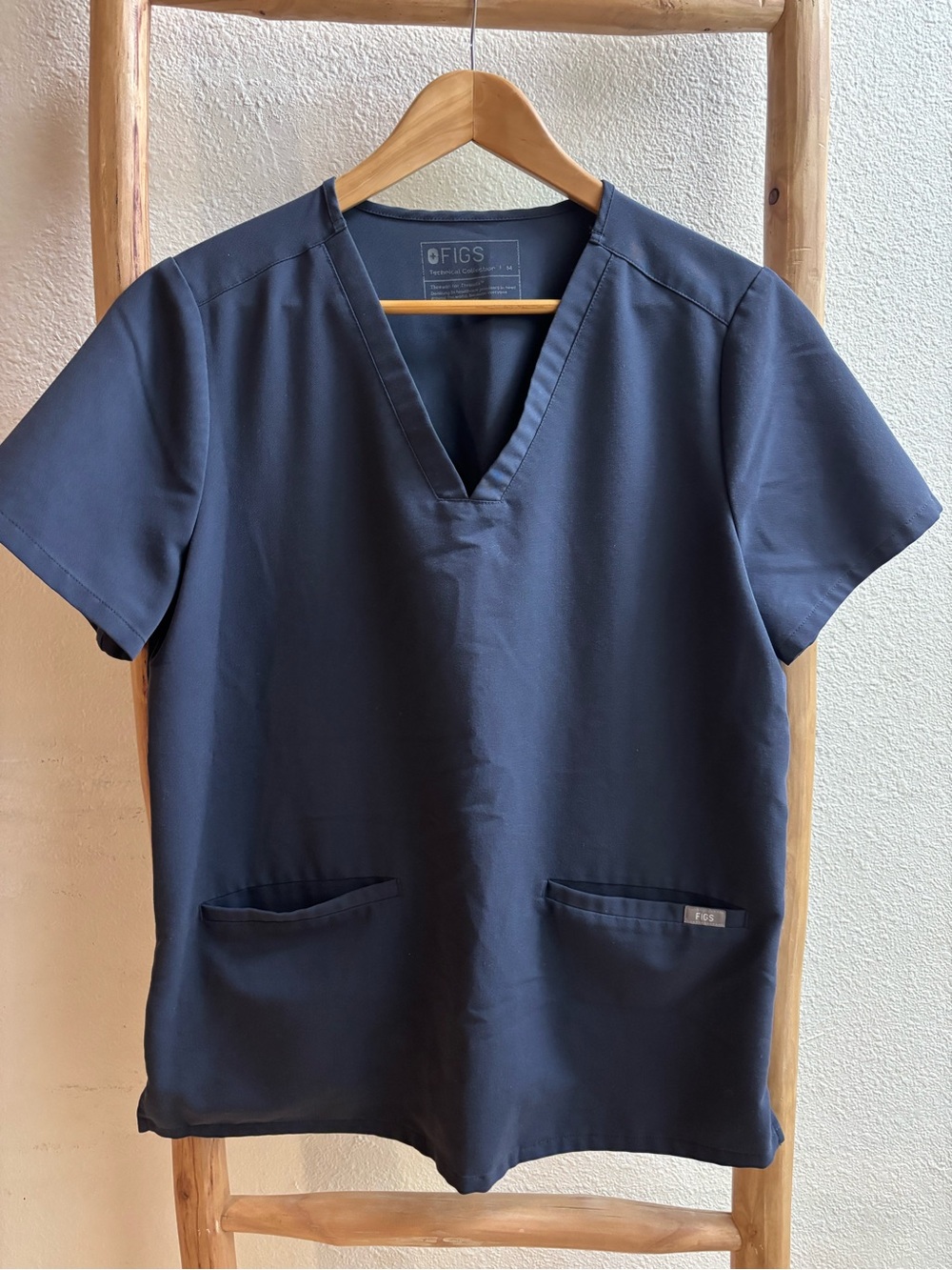 FIGS Navy V-Neck Scrub Top